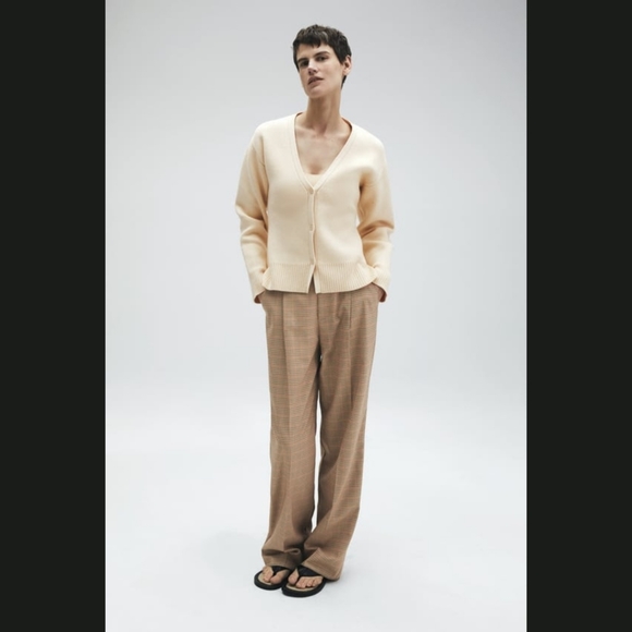 Zara Tops - Zara knit top and jacket